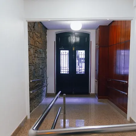 Apartment Familiar Reformado En El Centro, Donostia-san Sebastian *