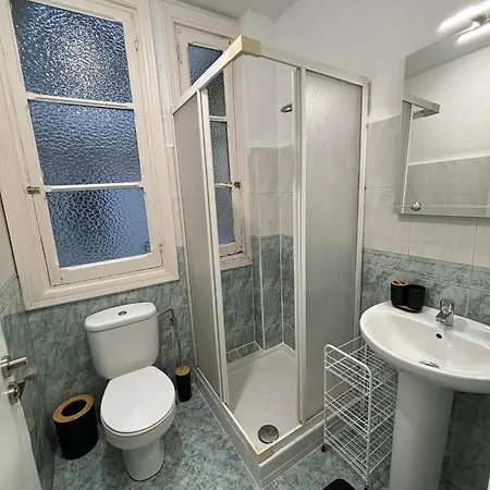 Familiar Reformado En Pleno Centro De San Sebastian, Donostia-san Sebastian * Σαν Σεμπαστιάν